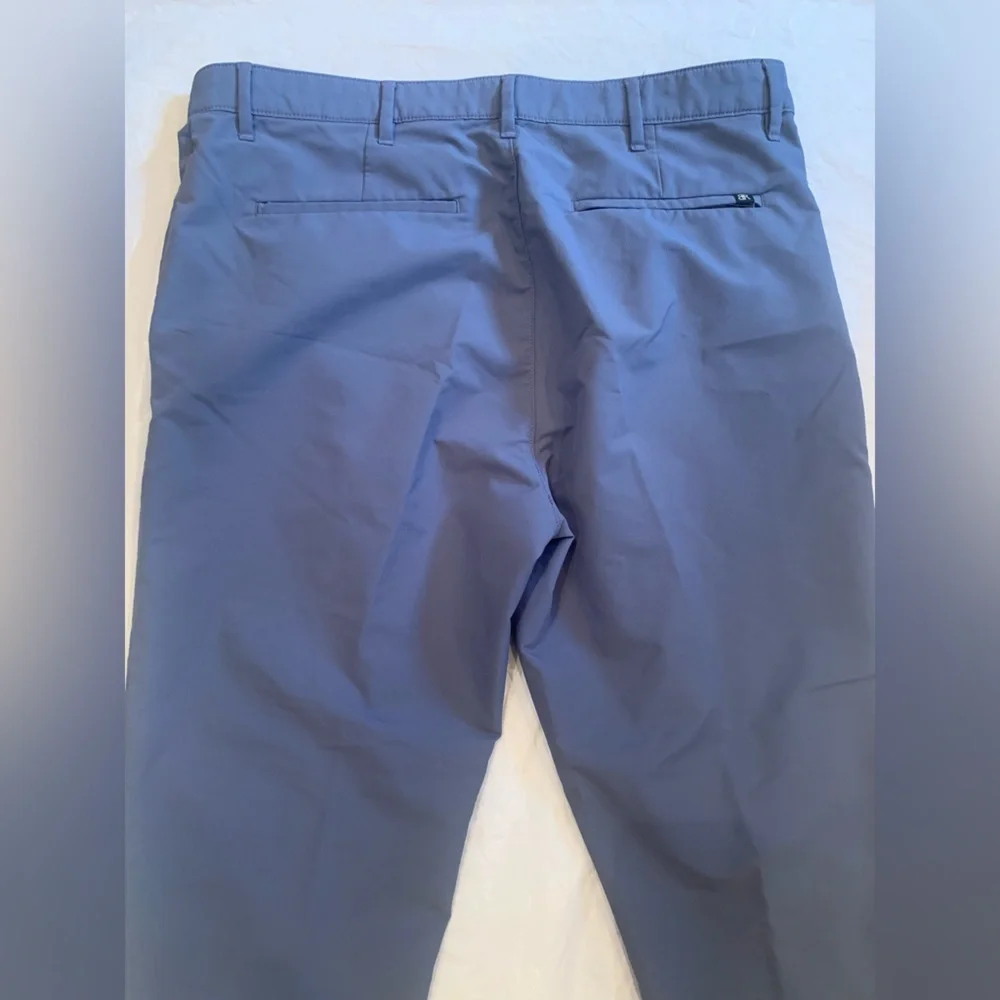 Banana Republic Grey Nylon Men’s Pants Size 36x30